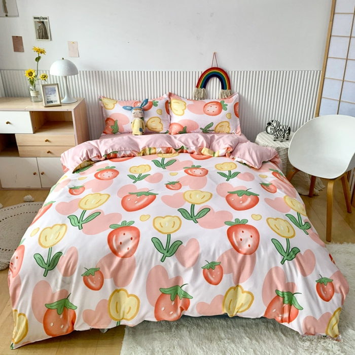 91家纺网 家纺一手货源 找家纺 乐居坊 2022新款芦荟棉印花四件套 草莓奇遇