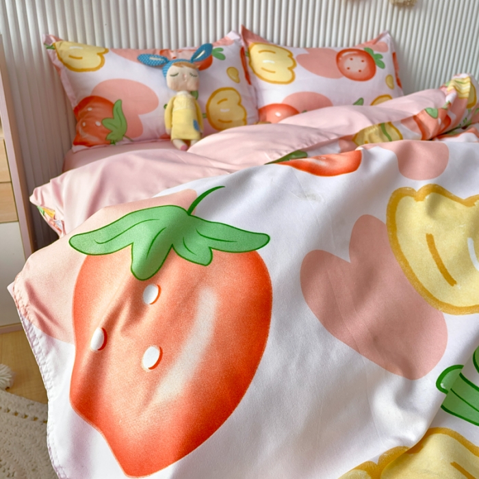 91家纺网 家纺一手货源 找家纺 乐居坊 2022新款芦荟棉印花四件套 草莓奇遇