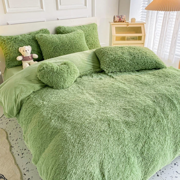 91家纺网 家纺一手货源 找家纺 邦妮家纺 2024新款云貂绒纯色四件套 牛油果