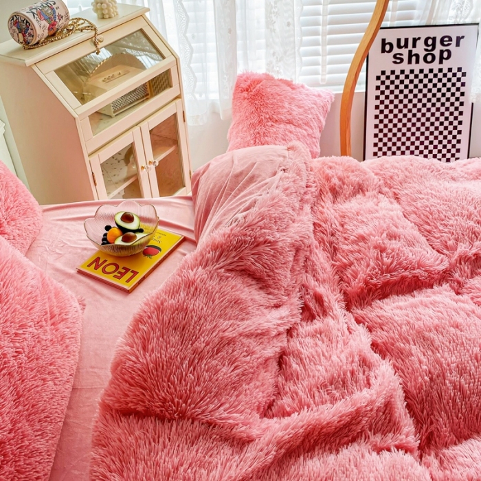 91家纺网 家纺一手货源 找家纺 邦妮家纺 2024新款云貂绒纯色四件套 玉色