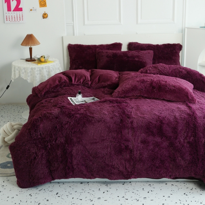 91家纺网 家纺一手货源 找家纺 邦妮家纺 2024新款云貂绒纯色四件套 枣红