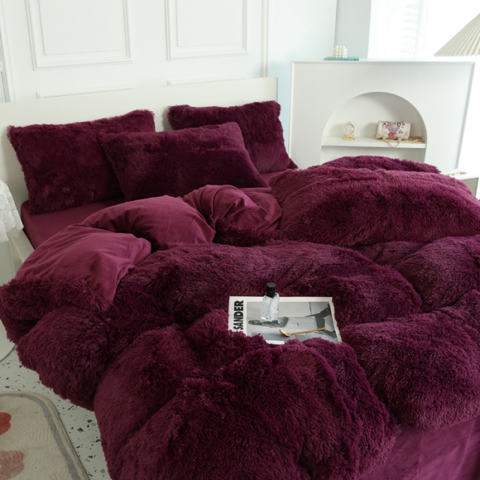 91家纺网 家纺一手货源 找家纺 邦妮家纺 2024新款云貂绒纯色四件套 枣红