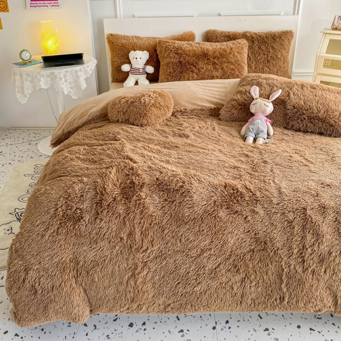 91家纺网 家纺一手货源 找家纺 邦妮家纺 2024新款云貂绒纯色四件套 棕色