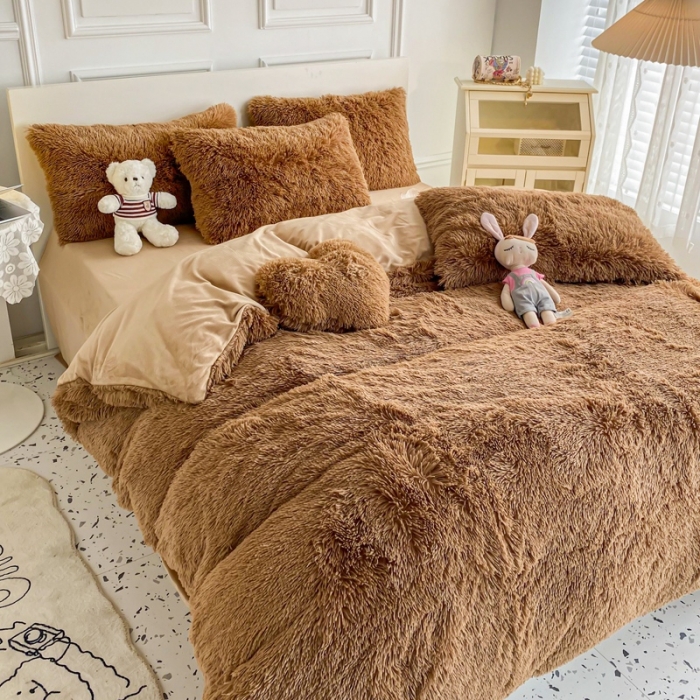 91家纺网 家纺一手货源 找家纺 邦妮家纺 2024新款云貂绒纯色四件套 棕色