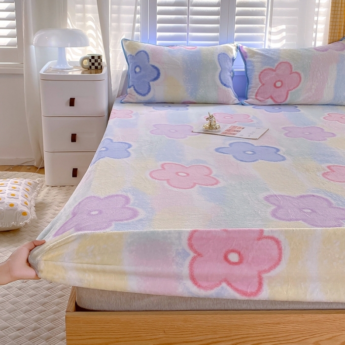 91家纺网 家纺一手货源 找家纺 金鑫汇 2022新款牛奶绒四件套系列-单床笠 五叶花朵