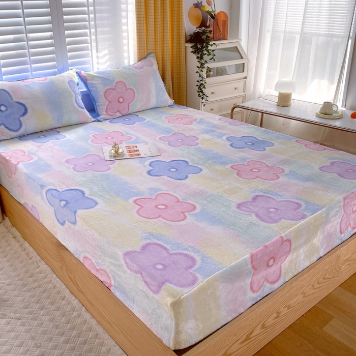 91家纺网 家纺一手货源 找家纺 金鑫汇 2022新款牛奶绒四件套系列-单枕套 五叶花朵