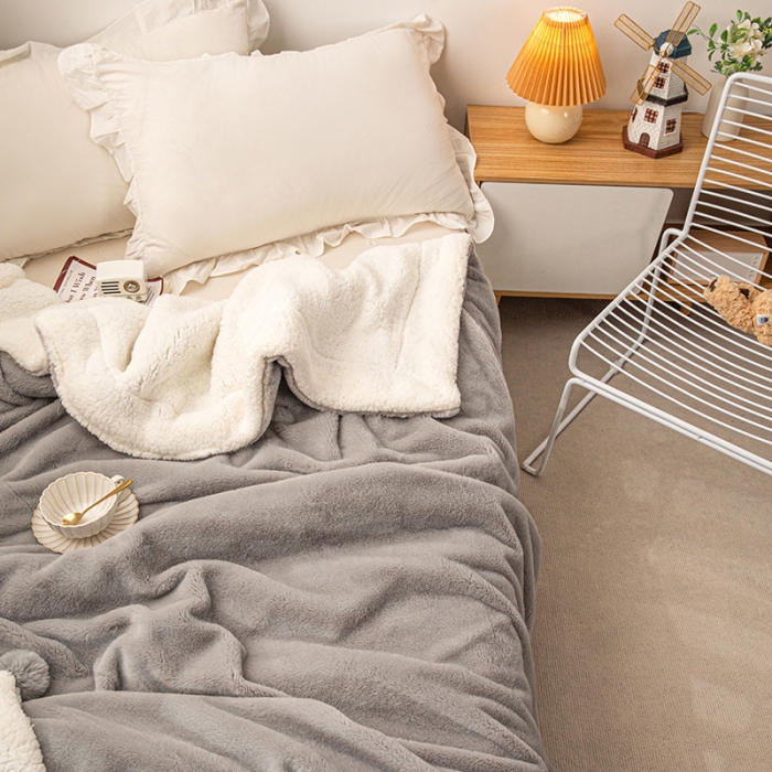 91家纺网 家纺一手货源 找家纺 潮邦2025新款仿兔毛羊羔绒毛球毯含买家秀 普通款灰
