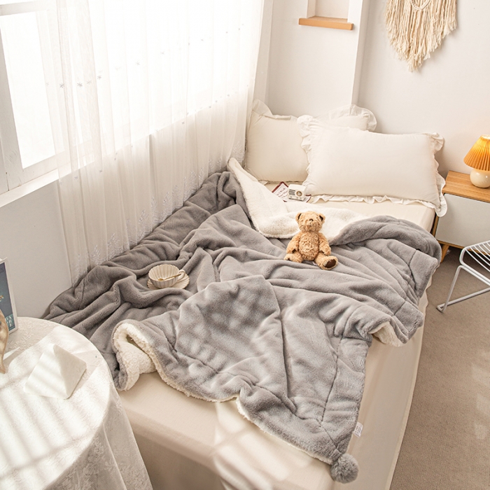 91家纺网 家纺一手货源 找家纺 潮邦2025新款仿兔毛羊羔绒毛球毯含买家秀 普通款灰
