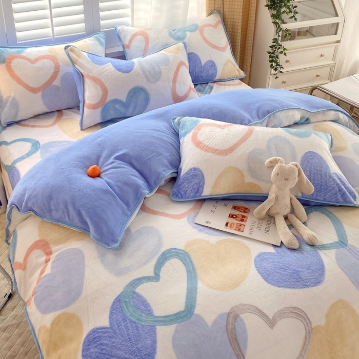 91家纺网 家纺一手货源 找家纺 金鑫汇 2022新款牛奶绒四件套系列 爱心