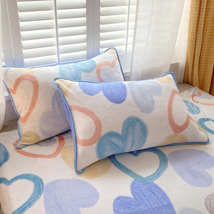 91家纺网 家纺一手货源 找家纺 金鑫汇 2022新款牛奶绒四件套系列 爱心