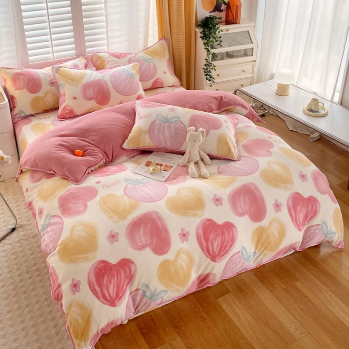 91家纺网 家纺一手货源 找家纺 金鑫汇 2022新款牛奶绒四件套系列 粉波波