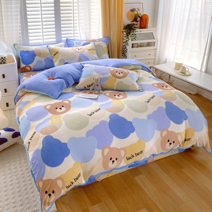 91家纺网 家纺一手货源 找家纺 金鑫汇 2022新款牛奶绒四件套系列 开心熊-米白