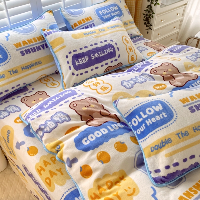 91家纺网 家纺一手货源 找家纺 金鑫汇 2022新款牛奶绒四件套系列 幸运熊-兰