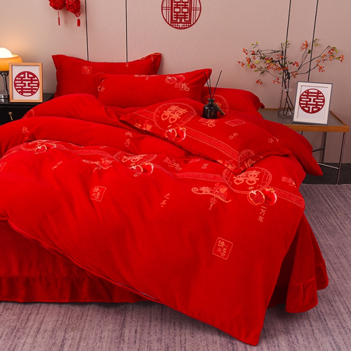 91家纺网 家纺一手货源 找家纺 金麦家纺 新款婚庆牛奶绒印花婚庆被大红喜被四件套 执子之手