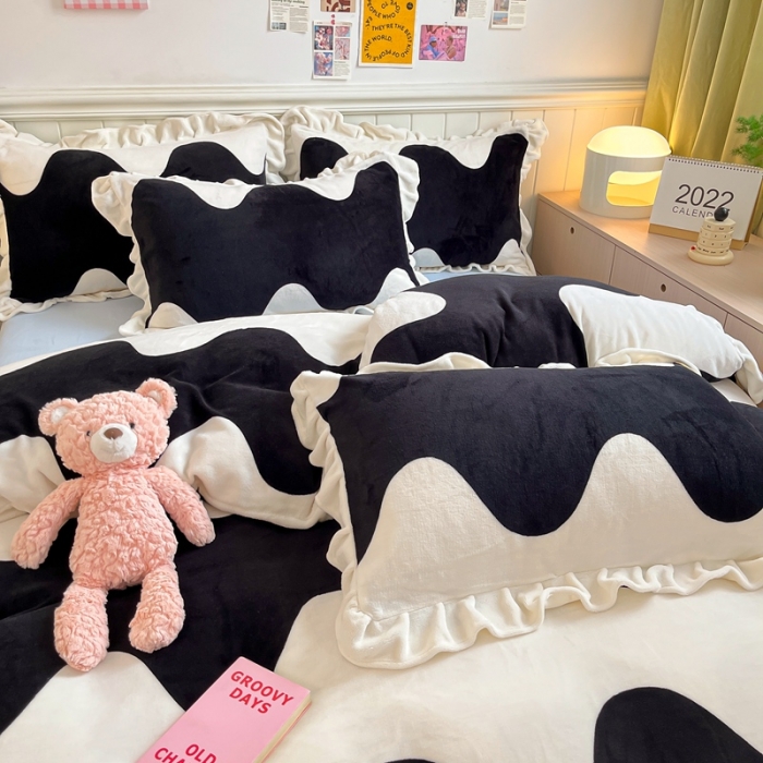 91家纺网 家纺一手货源 找家纺 川悦生活 2022新款韩版花边牛奶绒四件套 波浪舞花边