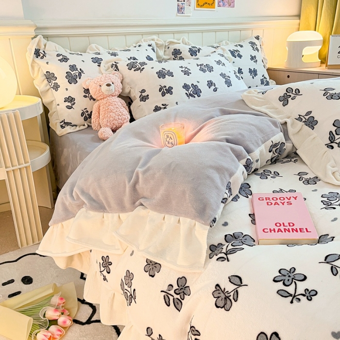 91家纺网 家纺一手货源 找家纺 川悦生活 2022新款韩版花边牛奶绒四件套 ins花花花边