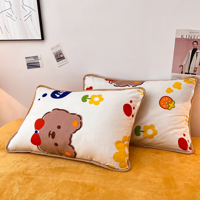 91家纺网 家纺一手货源 找家纺 芃成 2022新款A棉B绒印花四件套 达菲熊