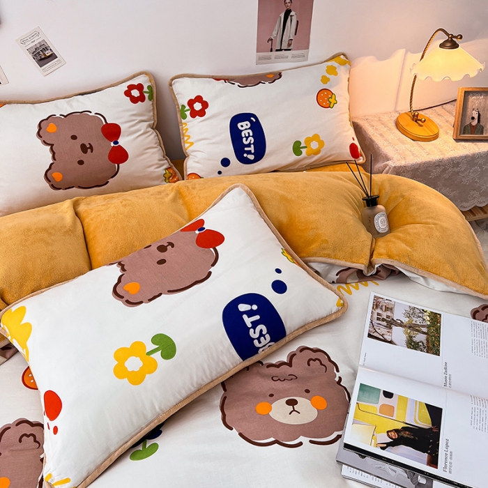 91家纺网 家纺一手货源 找家纺 芃成 2022新款A棉B绒印花四件套 达菲熊