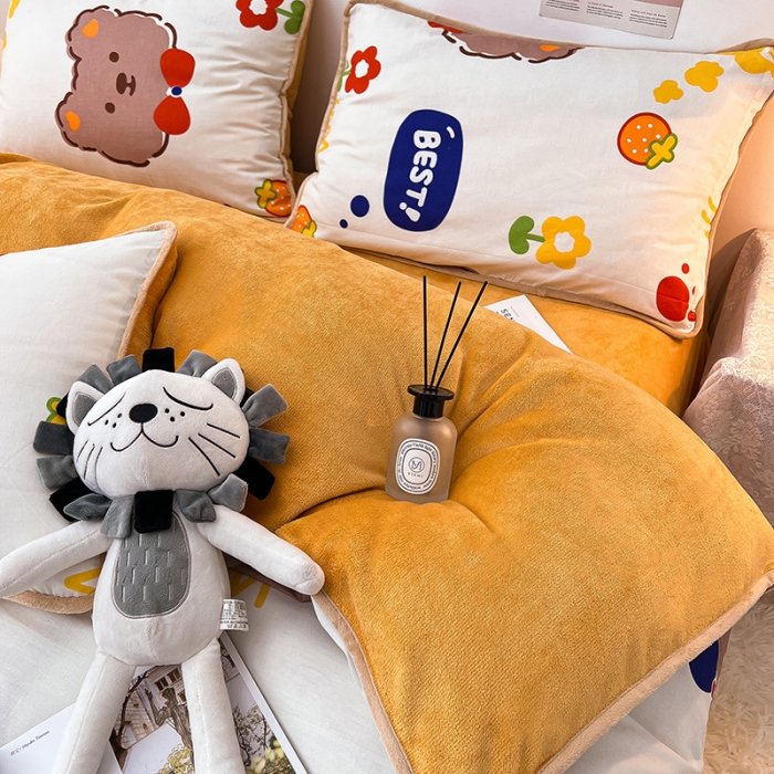 91家纺网 家纺一手货源 找家纺 芃成 2022新款A棉B绒印花四件套 达菲熊