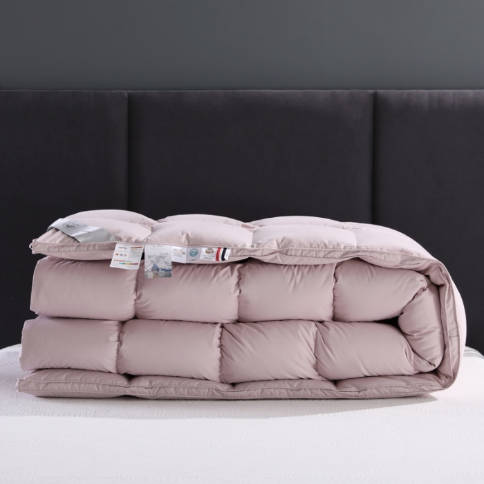 91家纺网 家纺一手货源 找家纺 俏企鹅 2025新款糥棉95羽绒被被子被芯 豆沙粉