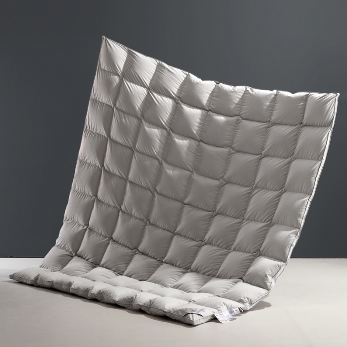 91家纺网 家纺一手货源 找家纺 俏企鹅 2025新款糥棉95羽绒被被子被芯 绅士灰