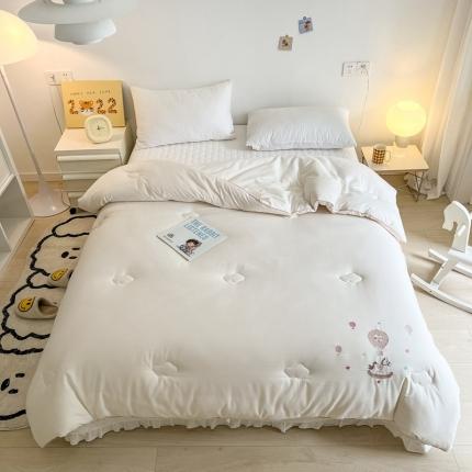 91家纺网 家纺一手货源 找家纺 本希 2022新款全棉轻奢绣花A类30%大豆被芯 旋转木马