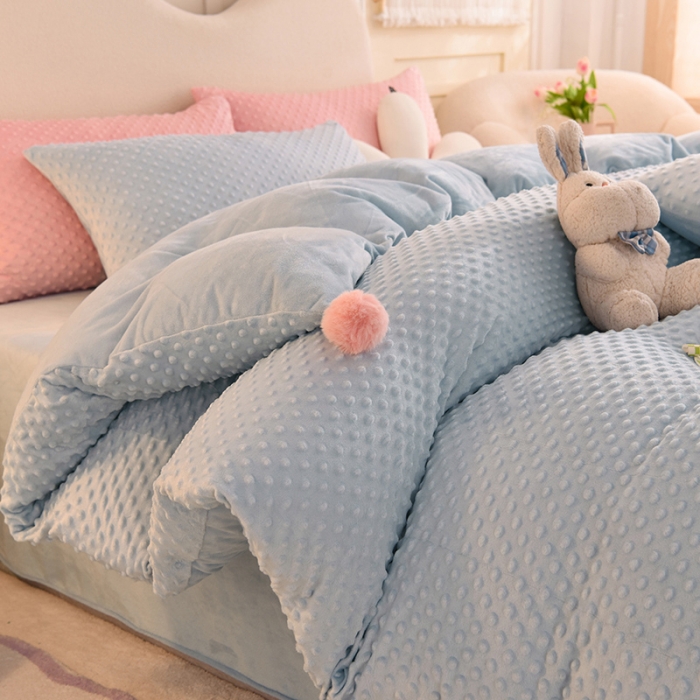 91家纺网 家纺一手货源 找家纺 艾米家居  2022新款秋冬豆豆绒宝宝绒四件套 蓝