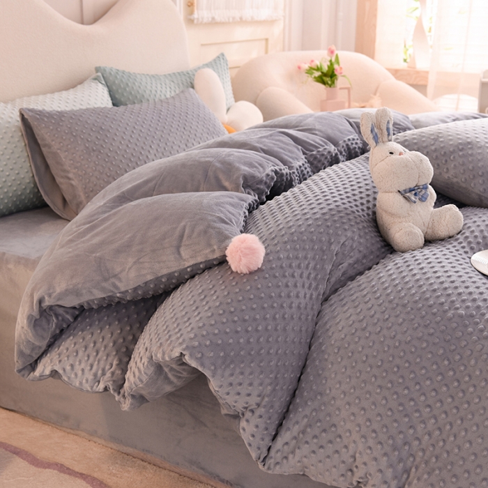 91家纺网 家纺一手货源 找家纺 艾米家居  2022新款秋冬豆豆绒宝宝绒四件套 灰