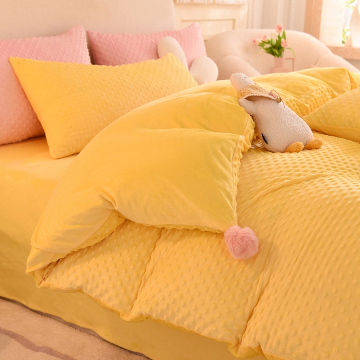 91家纺网 家纺一手货源 找家纺 艾米家居  2022新款秋冬豆豆绒宝宝绒四件套 黄