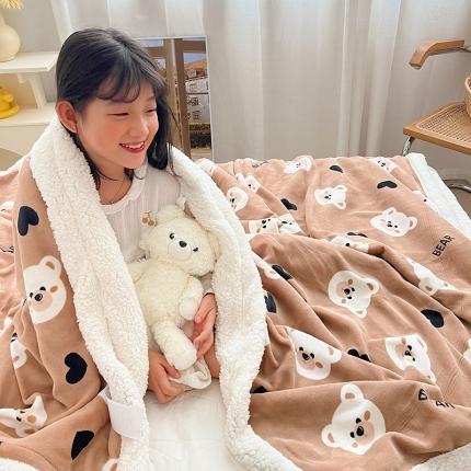 91家纺网 家纺一手货源 找家纺 嗨生活 2023新款秋冬多功能羊羔毛牛奶绒毛毯被套毯 熊仔咖