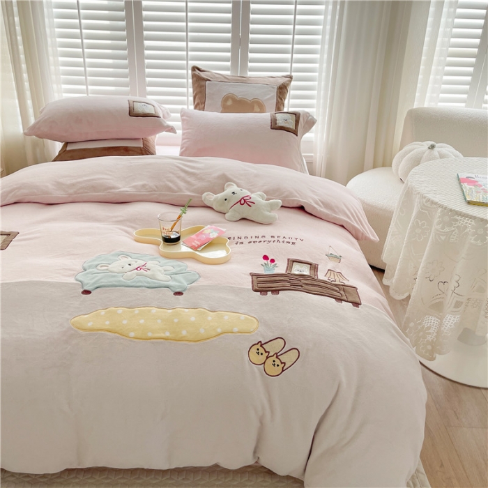 91家纺网 家纺一手货源 找家纺 星野2022新款高克重全消光秋冬绒牛奶绒四件套 假日时光