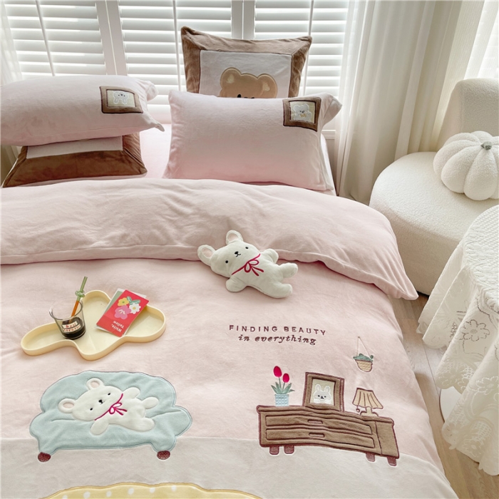 91家纺网 家纺一手货源 找家纺 星野2022新款高克重全消光秋冬绒牛奶绒四件套 假日时光