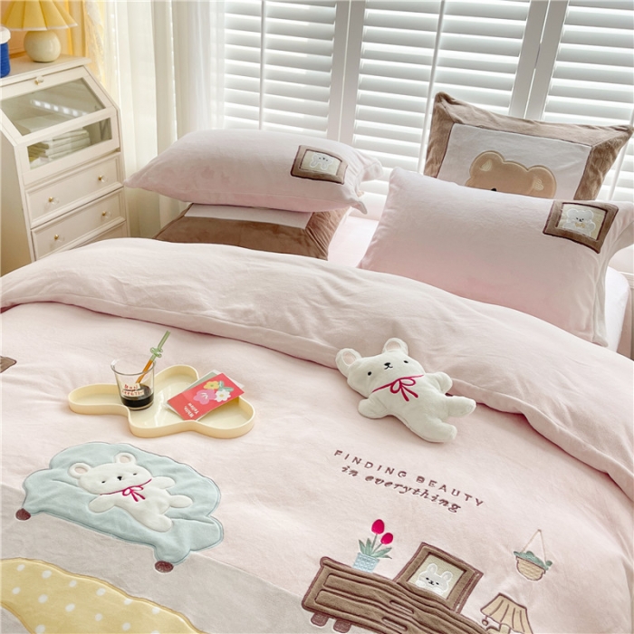 91家纺网 家纺一手货源 找家纺 星野2022新款高克重全消光秋冬绒牛奶绒四件套 假日时光