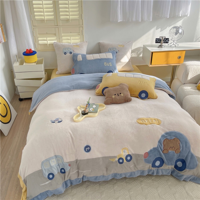 91家纺网 家纺一手货源 找家纺 星野2022新款高克重全消光秋冬绒牛奶绒四件套 小熊巴士