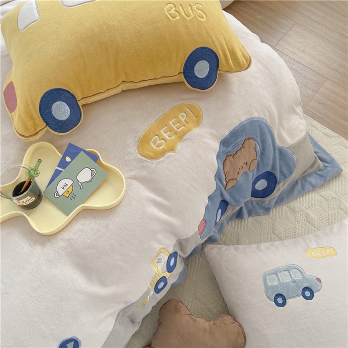 91家纺网 家纺一手货源 找家纺 星野2022新款高克重全消光秋冬绒牛奶绒四件套 小熊巴士