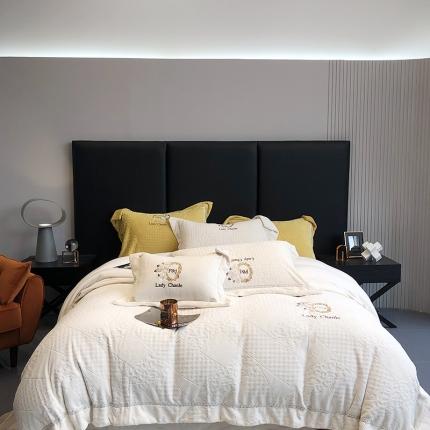 91家纺网 家纺一手货源 找家纺 馨蕊家居 2022新秋冬刺绣轻奢煦暖绒四件套-莫奈-元气白桃