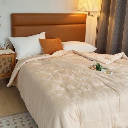 91家纺网 家纺一手货源 找家纺 朵美 2022新款皇后花园蚕丝蛋白秋冬被 皇后花园-香槟金