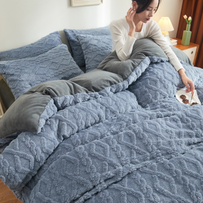 91家纺网 家纺一手货源 找家纺 吾秀家居 2022新款舒棉绒提花四件套 舒棉绒蓝灰