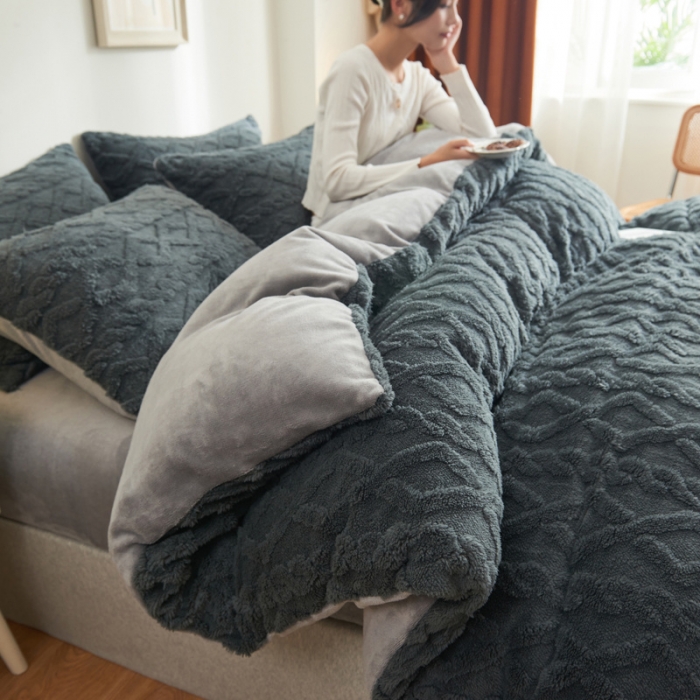 91家纺网 家纺一手货源 找家纺 吾秀家居 2022新款舒棉绒提花四件套 舒棉绒深灰