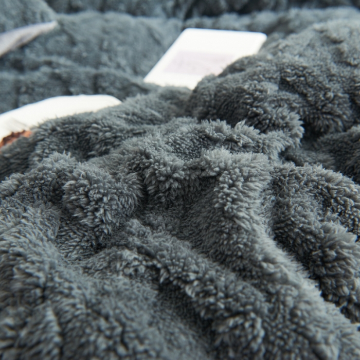 91家纺网 家纺一手货源 找家纺 吾秀家居 2022新款舒棉绒提花四件套 舒棉绒深灰