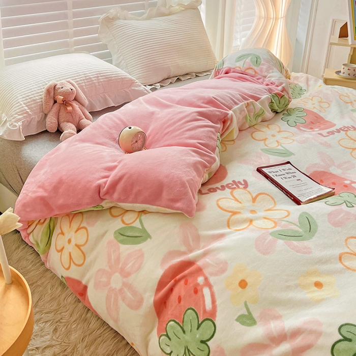 91家纺网 家纺一手货源 找家纺 慕尚 2022新款牛奶绒保暖单被套 大草莓