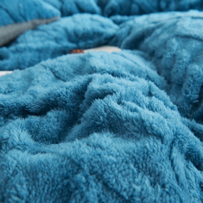 91家纺网 家纺一手货源 找家纺 吾秀家居 2022新款舒棉绒提花四件套 舒棉绒中蓝