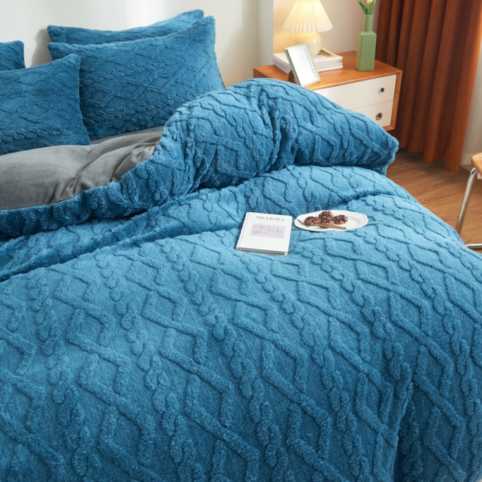 91家纺网 家纺一手货源 找家纺 吾秀家居 2022新款舒棉绒提花四件套 舒棉绒中蓝