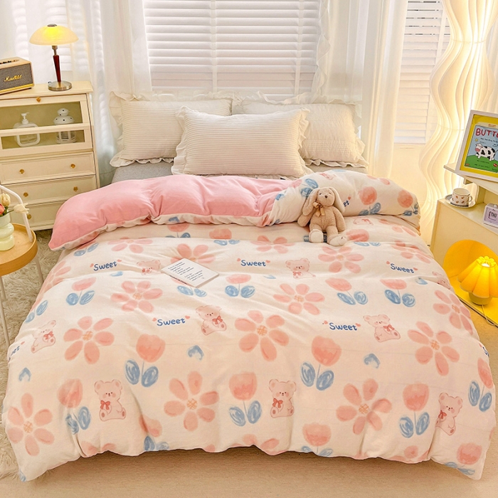 91家纺网 家纺一手货源 找家纺 慕尚 2022新款牛奶绒保暖单被套 小花熊