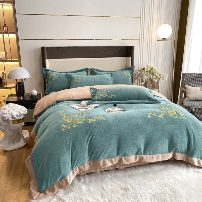 91家纺网 家纺一手货源 找家纺 吾秀家居 2022新款牛奶绒欧若拉系列刺绣飞边四件套 欧若拉湖兰