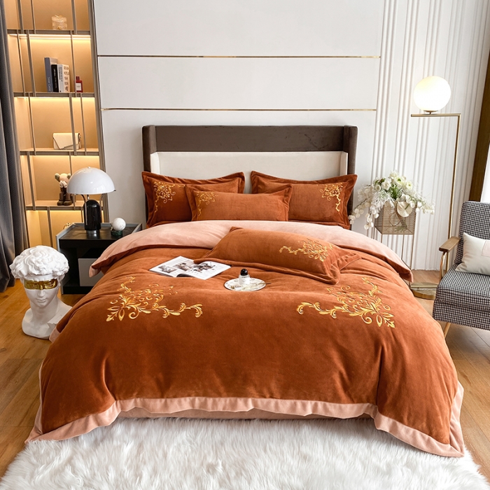 91家纺网 家纺一手货源 找家纺 吾秀家居 2022新款牛奶绒欧若拉系列刺绣飞边四件套 欧若拉唐茶