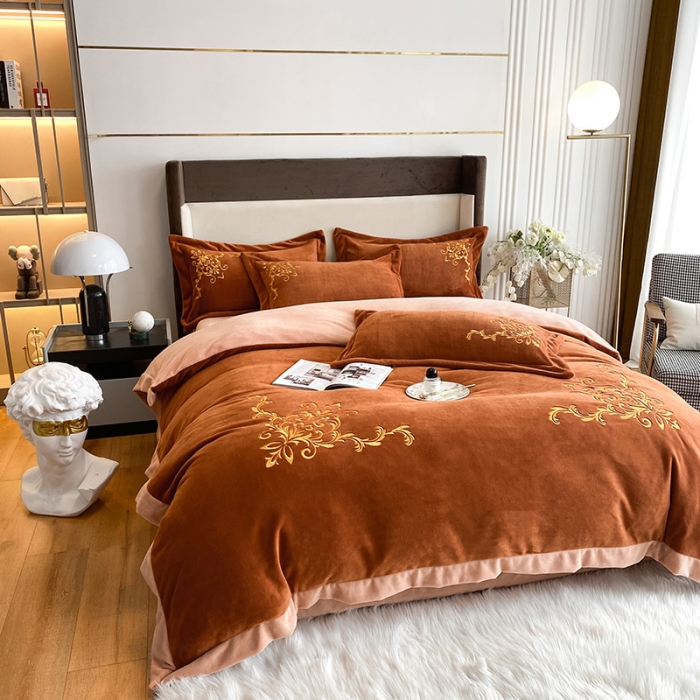 91家纺网 家纺一手货源 找家纺 吾秀家居 2022新款牛奶绒欧若拉系列刺绣飞边四件套 欧若拉唐茶