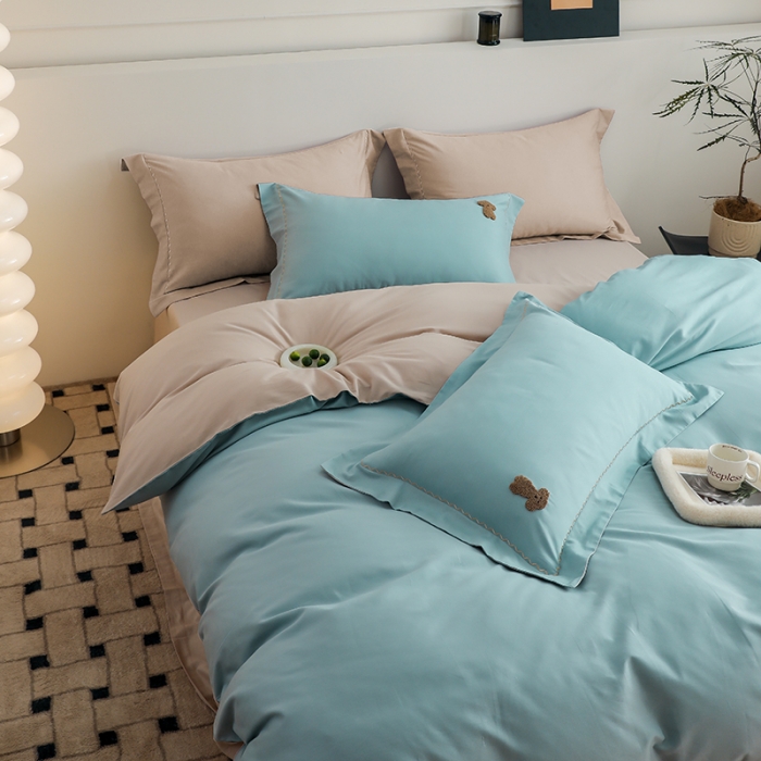 91家纺网 家纺一手货源 找家纺 沐白家纺 2022精梳火山全棉小磨毛纯色系列四件套 黛水蓝丨鱼肚白