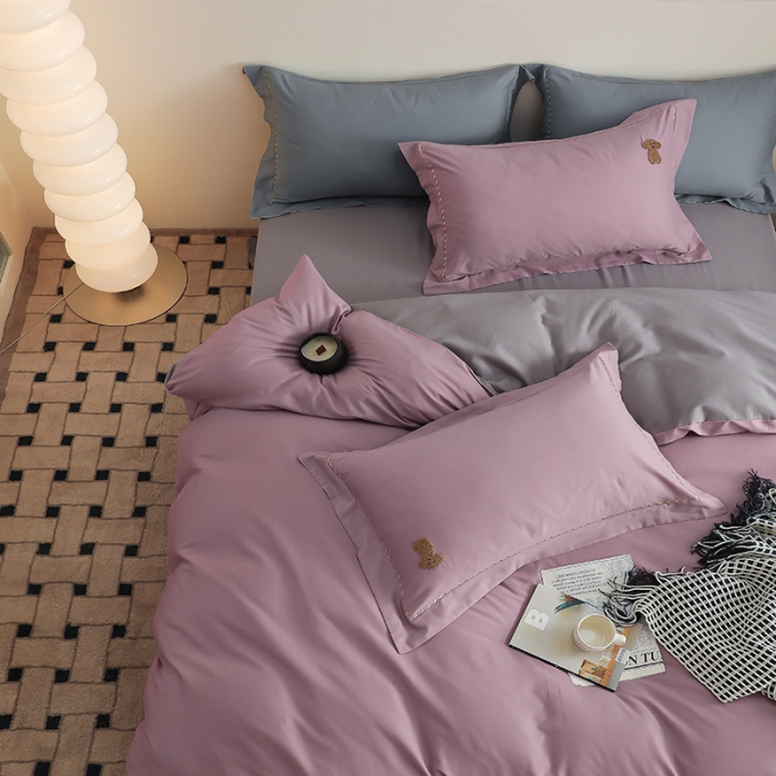 91家纺网 家纺一手货源 找家纺 沐白家纺 2022精梳火山全棉小磨毛纯色系列四件套 格调紫丨典雅灰