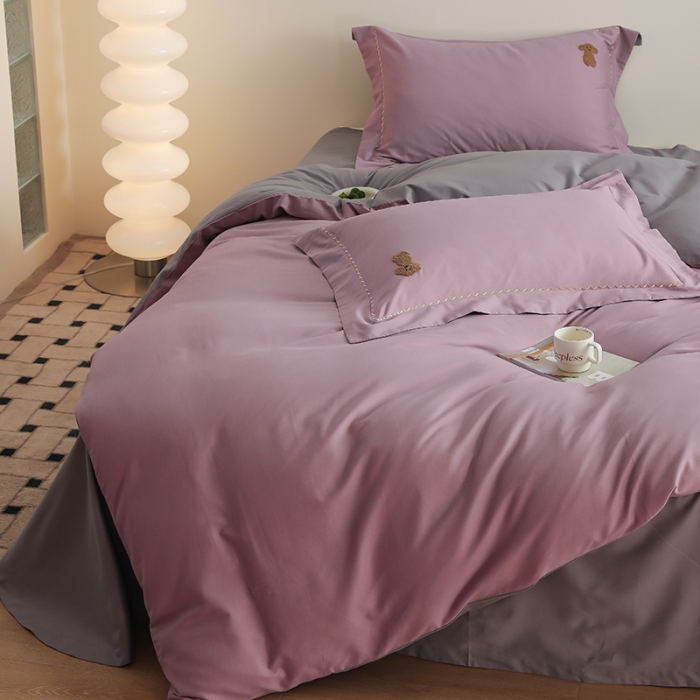 91家纺网 家纺一手货源 找家纺 沐白家纺 2022精梳火山全棉小磨毛纯色系列四件套 格调紫丨典雅灰